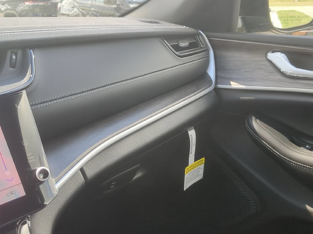 2027 Jeep Grand Cherokee L GRAND CHEROKEE L LIMITED 4X4