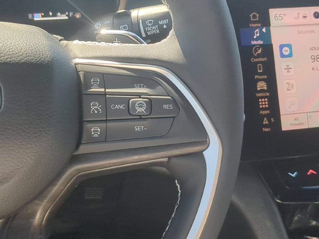 2027 Jeep Grand Cherokee L GRAND CHEROKEE L LIMITED RESERVE 4X4