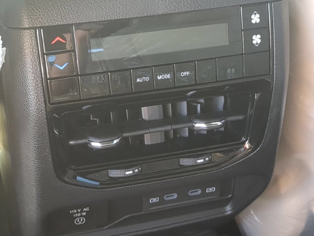 2027 Jeep Grand Cherokee L GRAND CHEROKEE L LIMITED 4X4