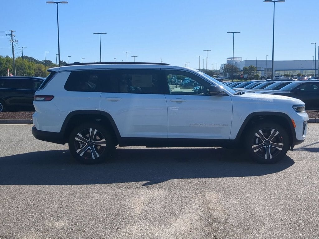 2027 Jeep Grand Cherokee L GRAND CHEROKEE L LIMITED 4X4