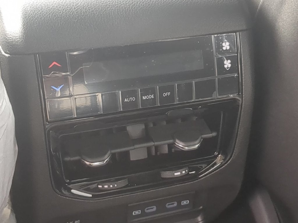 2027 Jeep Grand Cherokee L GRAND CHEROKEE L LIMITED 4X4