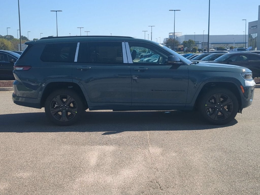 2027 Jeep Grand Cherokee L GRAND CHEROKEE L LIMITED RESERVE 4X4