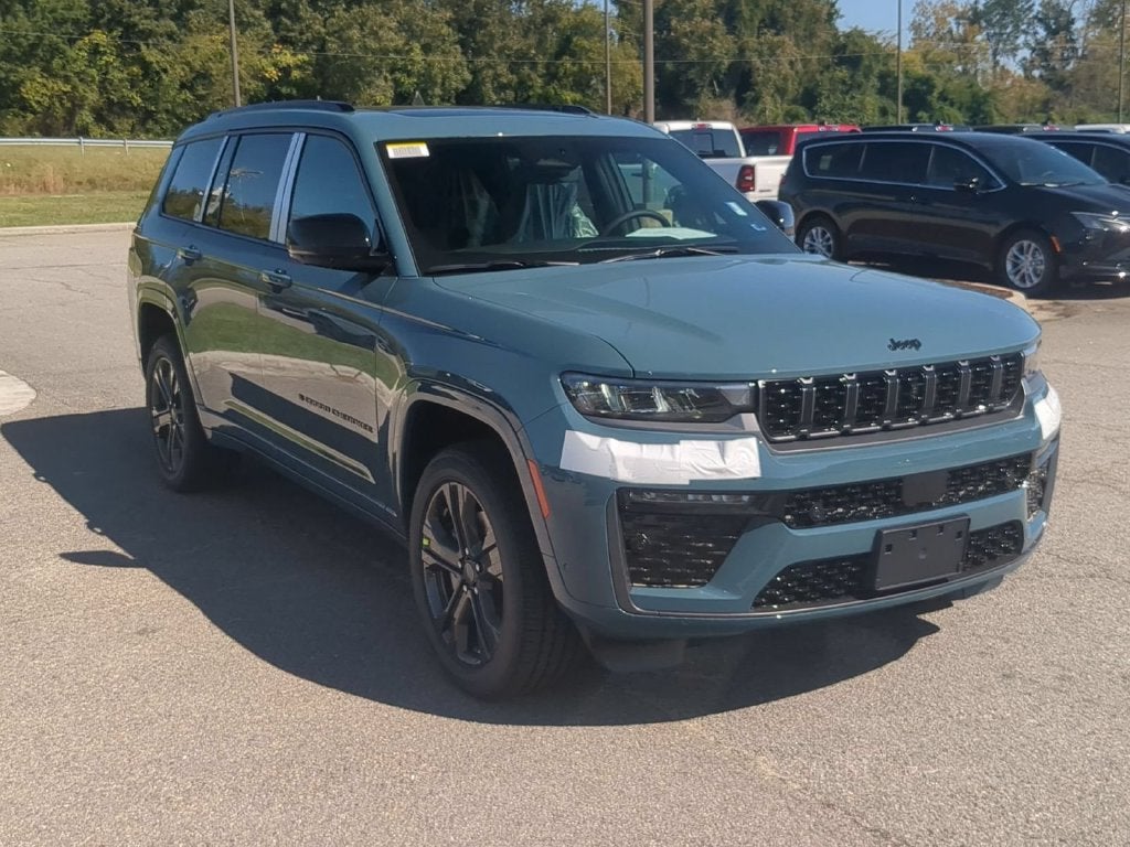 2027 Jeep Grand Cherokee L GRAND CHEROKEE L LIMITED RESERVE 4X4