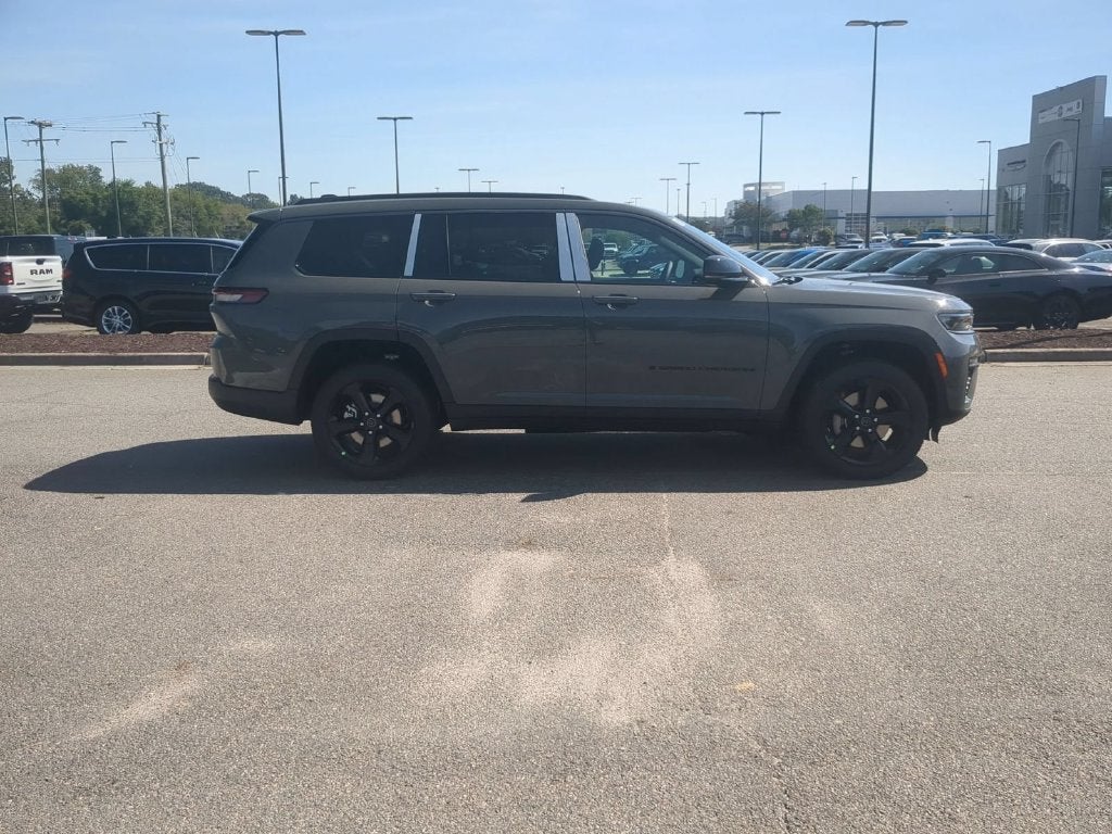 2027 Jeep Grand Cherokee L GRAND CHEROKEE L LIMITED 4X4