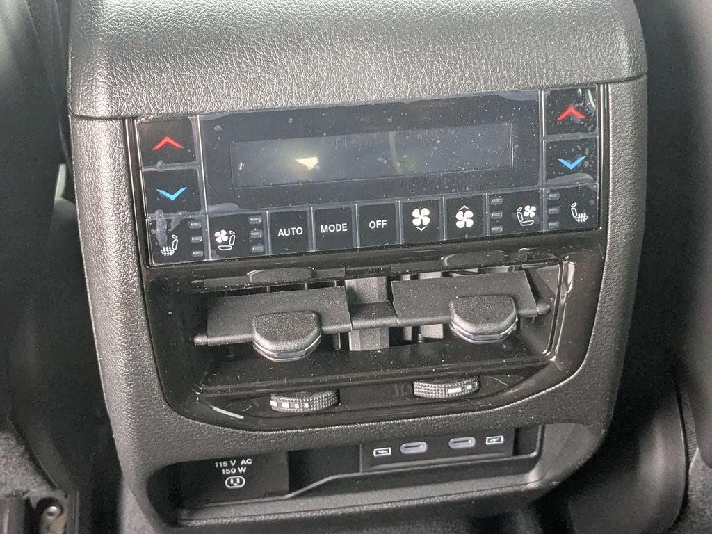 2026 Jeep Grand Cherokee L GRAND CHEROKEE L SUMMIT 4X4