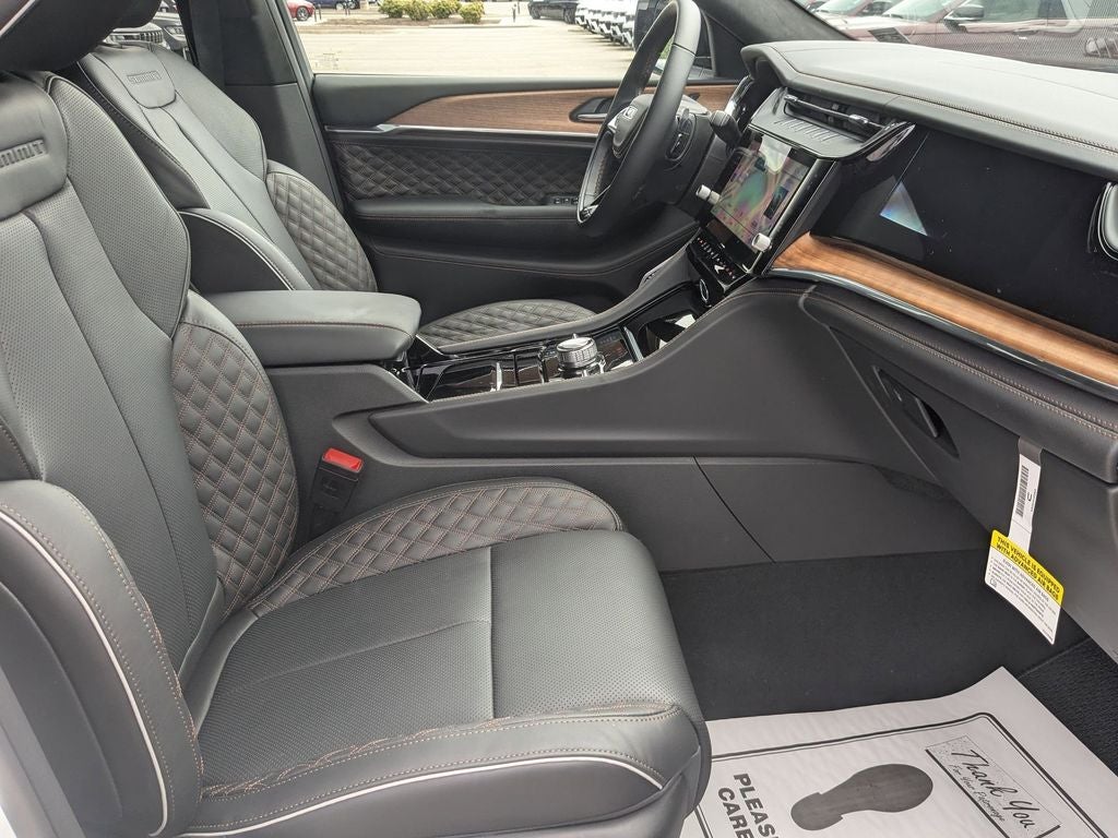 2026 Jeep Grand Cherokee L GRAND CHEROKEE L SUMMIT 4X4