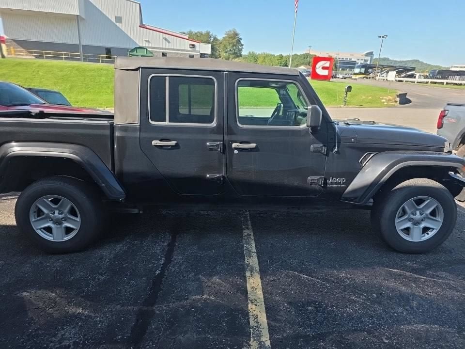 2022 Jeep Gladiator Sport S 4x4