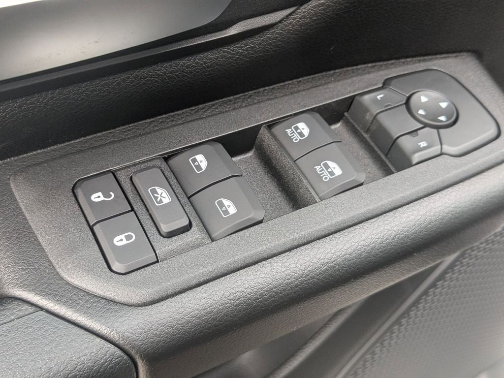 2026 RAM Ram 1500 RAM 1500 TRADESMAN CREW CAB 4X2 6'4' BOX