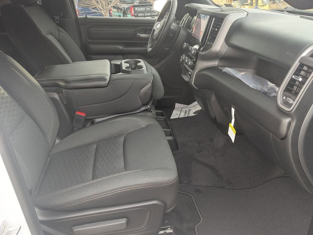 2026 RAM Ram 1500 RAM 1500 TRADESMAN CREW CAB 4X2 6'4' BOX