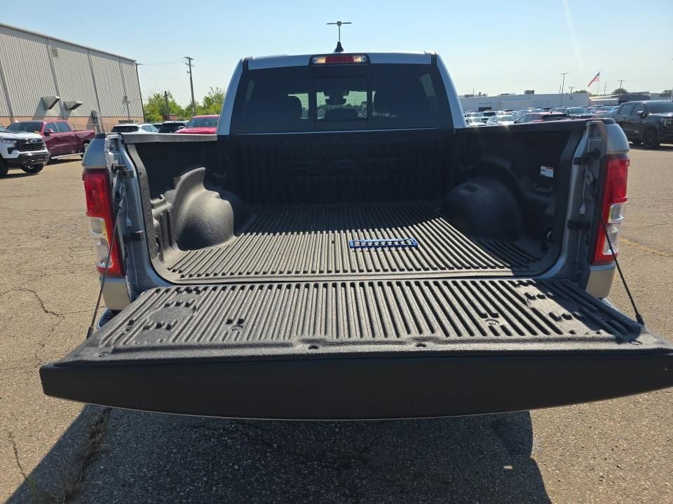 2024 RAM 1500 Big Horn Crew Cab 4x4 5'7' Box