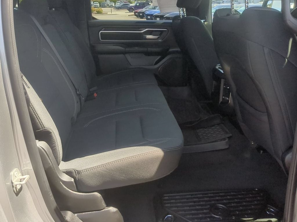 2024 RAM 1500 Big Horn Crew Cab 4x4 5'7' Box