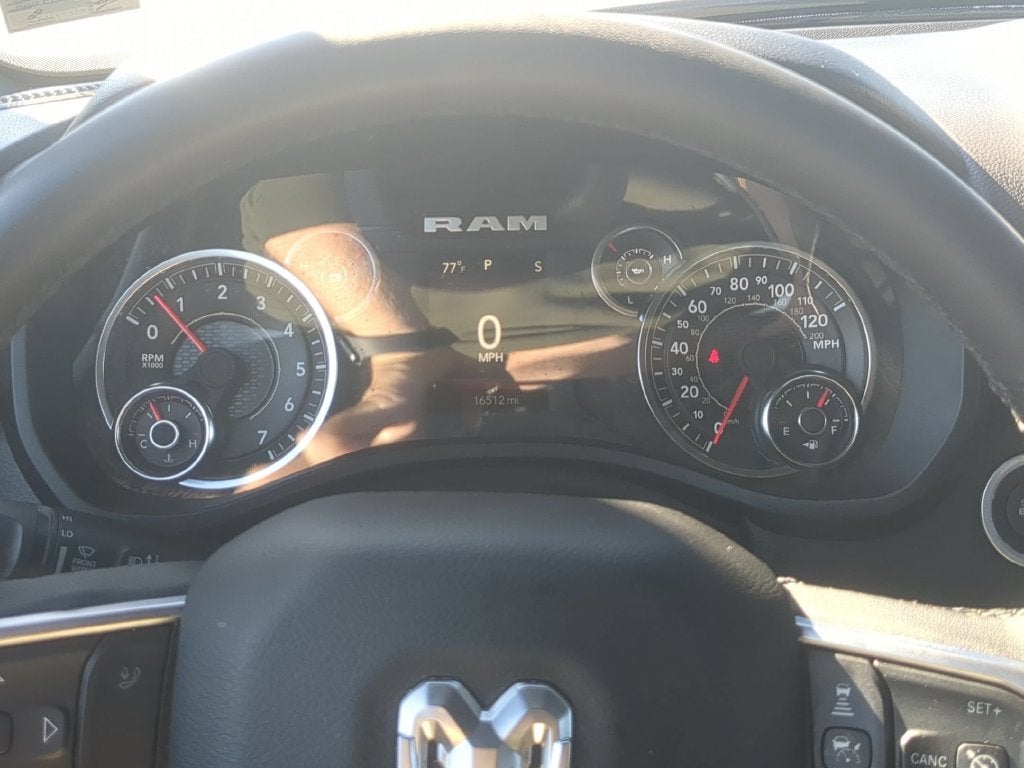 2025 RAM 1500 Big Horn Crew Cab 4x4 5'7' Box