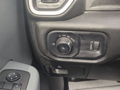 2023 RAM 1500 Big Horn Crew Cab 4x4 5'7' Box