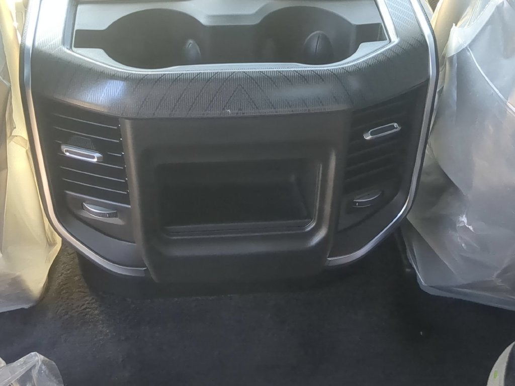 2027 RAM Ram 1500 RAM 1500 BIG HORN CREW CAB 4X4 5'7' BOX