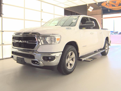 2020 RAM 1500 Big Horn Crew Cab 4x4 5'7' Box