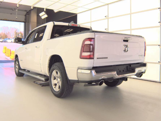 2020 RAM 1500 Big Horn Crew Cab 4x4 5'7' Box