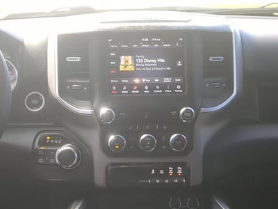 2019 RAM 1500 Big Horn/Lone Star Crew Cab 4x4 5'7' Box