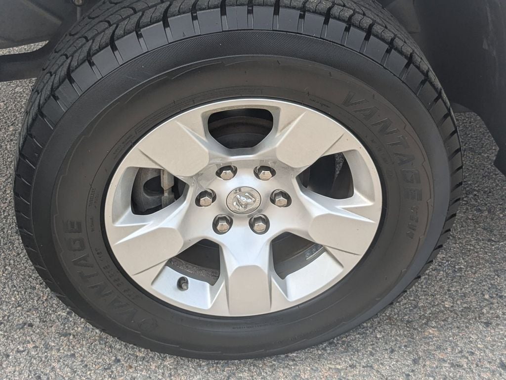 2020 RAM 1500 Big Horn Crew Cab 4x4 5'7' Box