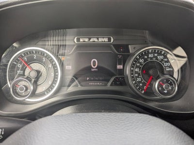 2020 RAM 1500 Big Horn Crew Cab 4x4 5'7' Box