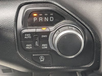 2020 RAM 1500 Big Horn Crew Cab 4x4 5'7' Box