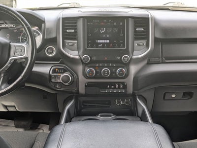 2020 RAM 1500 Big Horn Crew Cab 4x4 5'7' Box