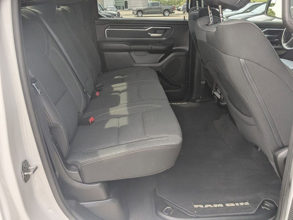 2020 RAM 1500 Big Horn Crew Cab 4x4 5'7' Box