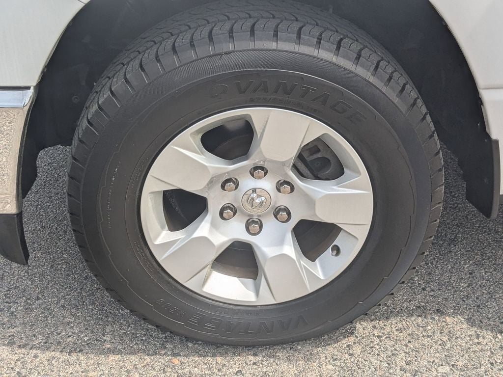 2020 RAM 1500 Big Horn Crew Cab 4x4 5'7' Box