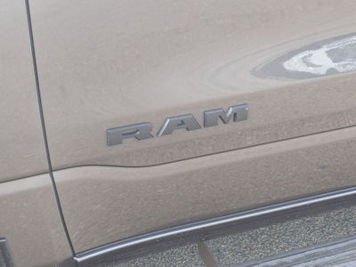 2023 RAM 1500 Big Horn Crew Cab 4x4 5'7' Box
