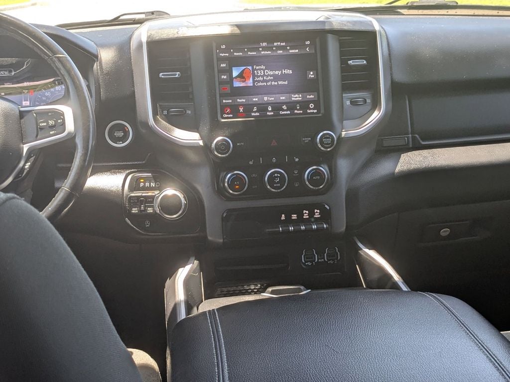 2021 RAM 1500 Big Horn Crew Cab 4x4 5'7' Box