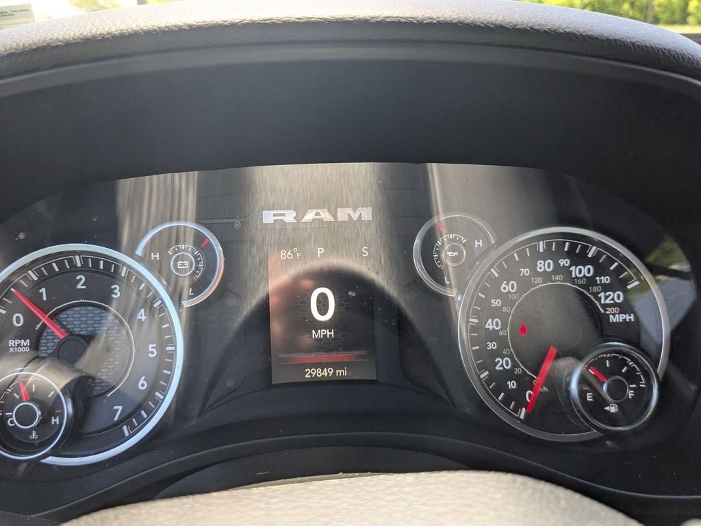 2023 RAM 1500 Big Horn Crew Cab 4x4 5'7' Box