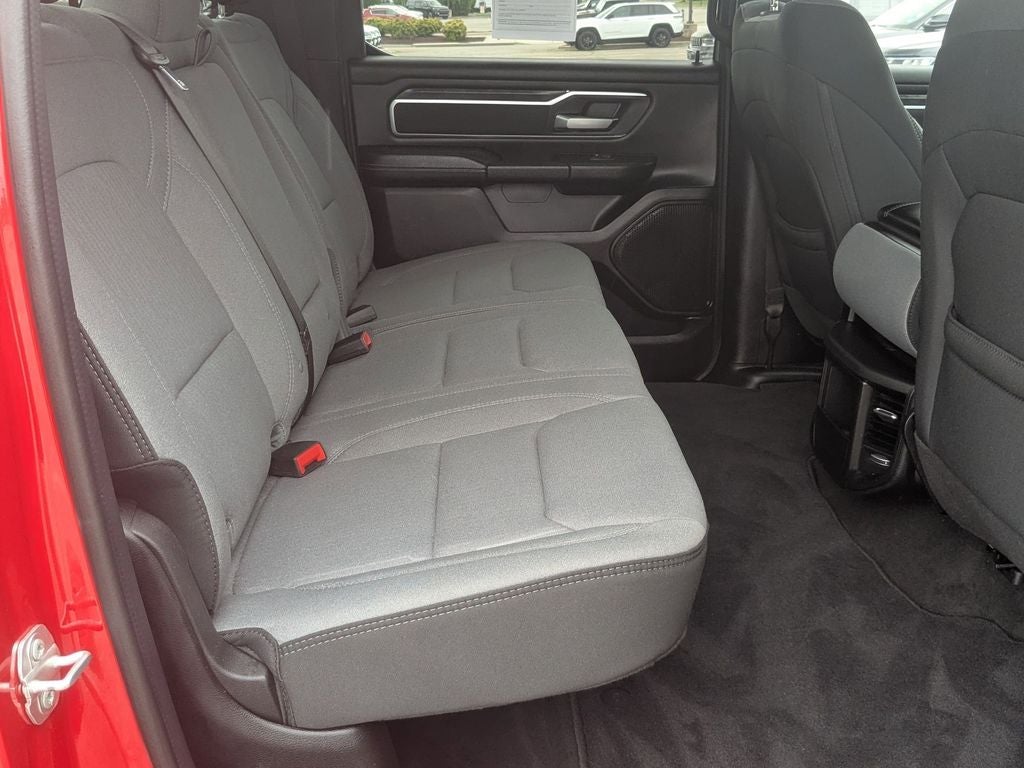 2024 RAM 1500 Lone Star Crew Cab 4x4 5'7' Box