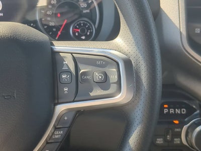 2027 RAM Ram 1500 RAM 1500 EXPRESS CREW CAB 4X4 5'7' BOX