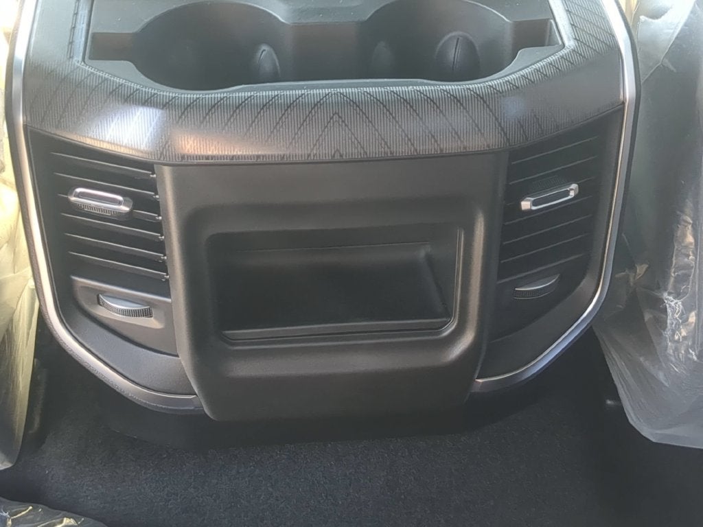 2027 RAM Ram 1500 RAM 1500 EXPRESS CREW CAB 4X4 5'7' BOX