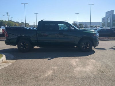 2027 RAM Ram 1500 RAM 1500 EXPRESS CREW CAB 4X4 5'7' BOX