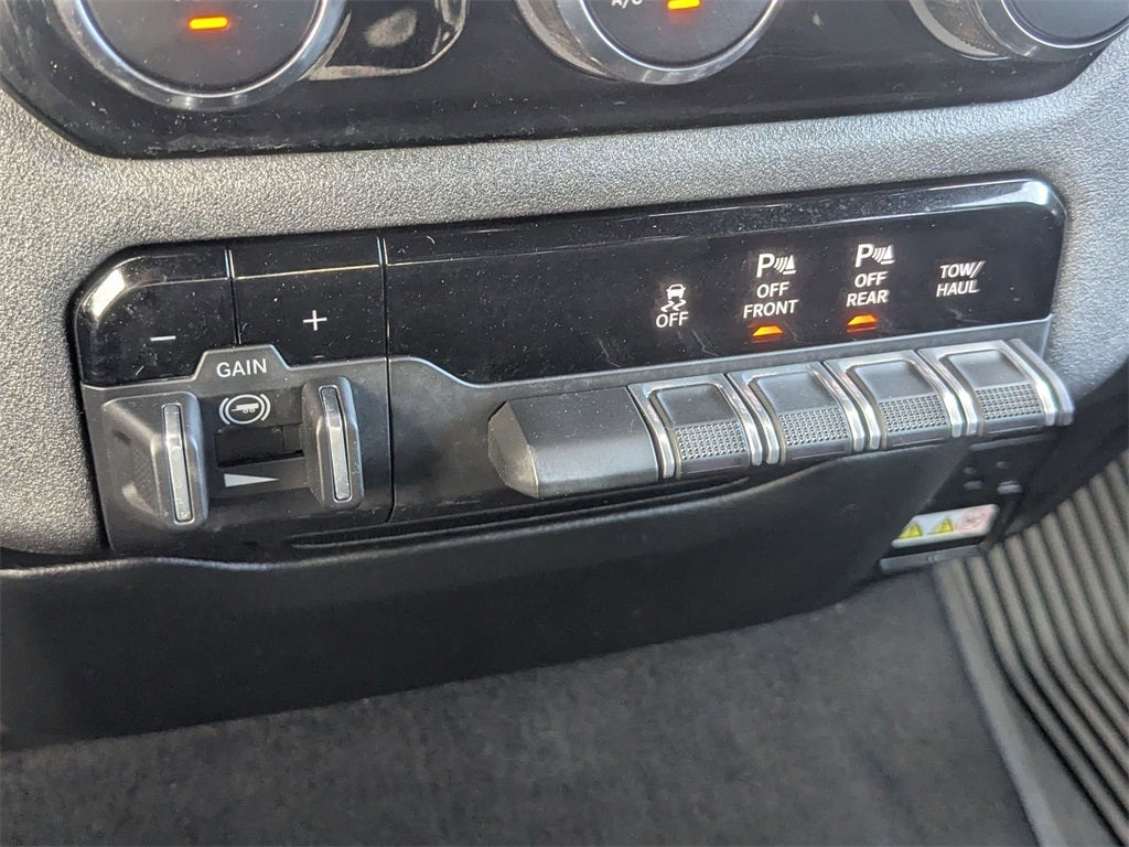 2025 RAM 1500 Warlock Crew Cab 4x4 5'7' Box