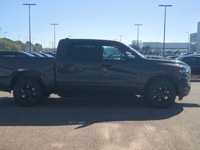 2027 RAM Ram 1500 RAM 1500 EXPRESS CREW CAB 4X4 5'7' BOX