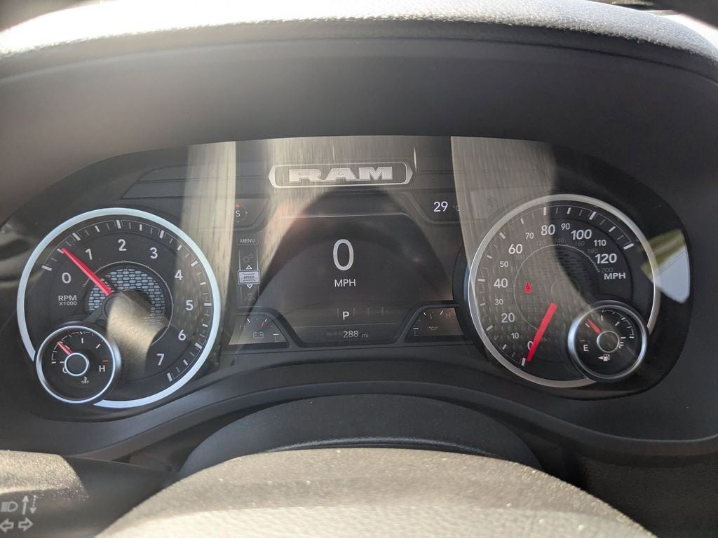 2026 RAM Ram 1500 RAM 1500 EXPRESS CREW CAB 4X4 5'7' BOX