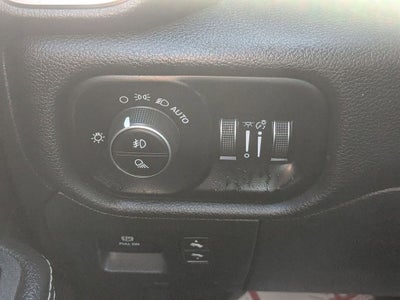 2025 RAM 1500 Laramie Crew Cab 4x4 5'7' Box