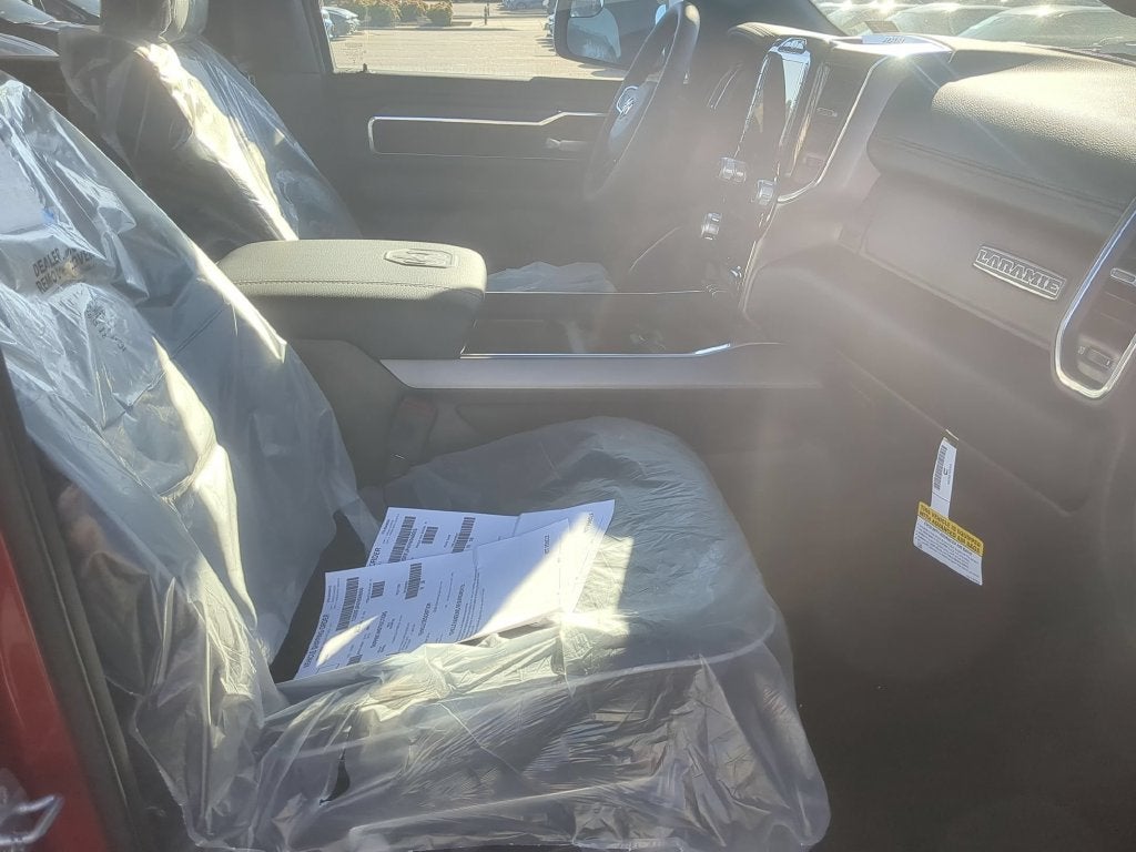 2027 RAM Ram 1500 RAM 1500 LARAMIE CREW CAB 4X4 5'7' BOX