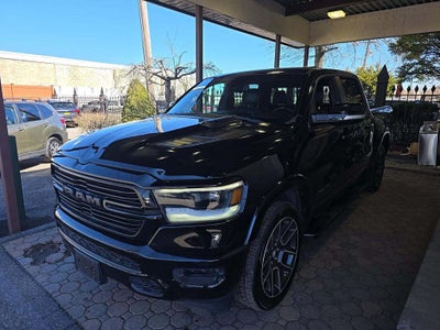 2019 RAM 1500 Laramie Crew Cab 4x4 5'7' Box