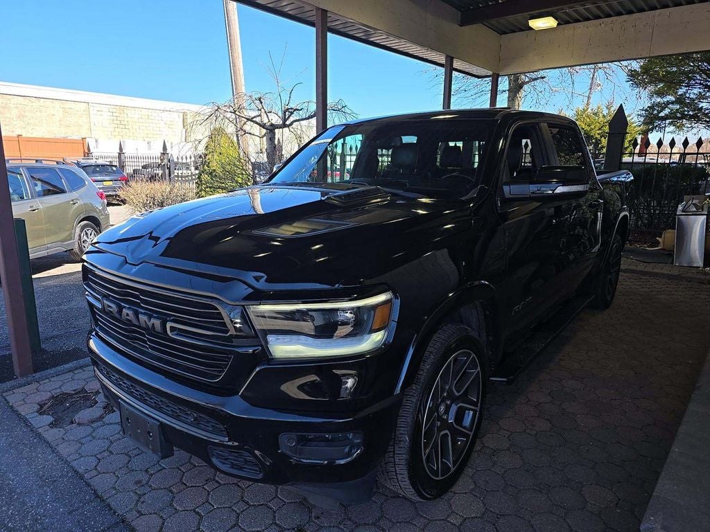 2019 RAM 1500 Laramie Crew Cab 4x4 5'7' Box