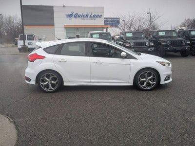 2017 Ford Focus ST ST