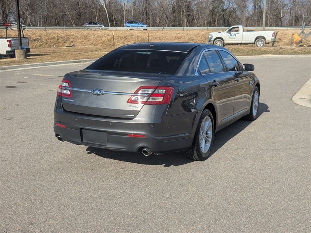 2018 Ford Taurus SEL