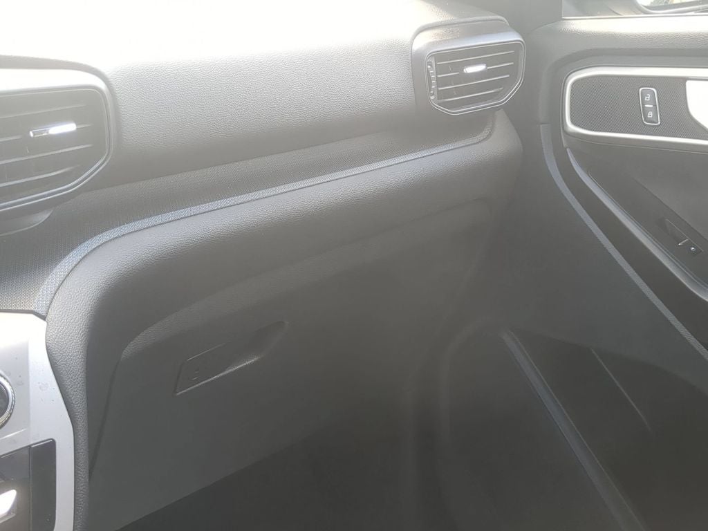 2023 Ford Explorer Base
