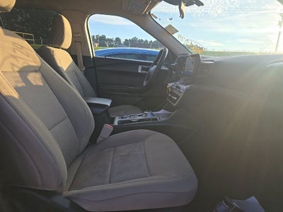 2023 Ford Explorer Base