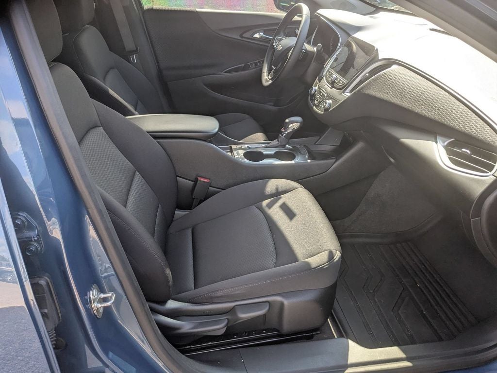 2024 Chevrolet Malibu FWD RS