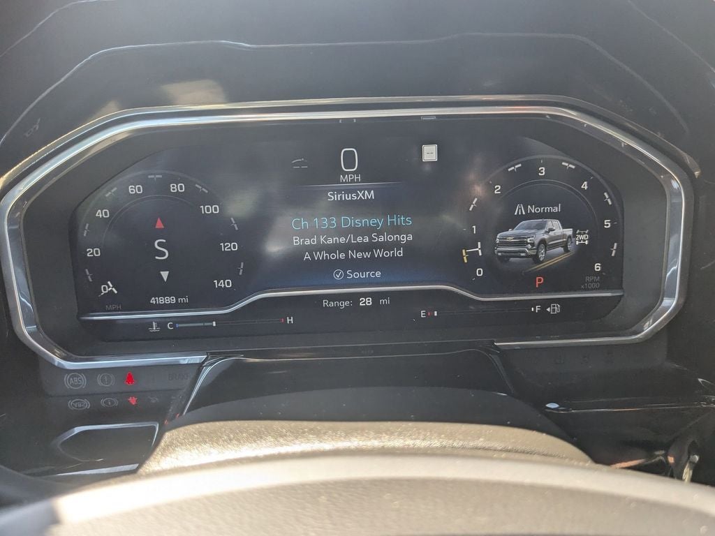 2022 Chevrolet Silverado 1500 4WD Crew Cab Short Bed LTZ