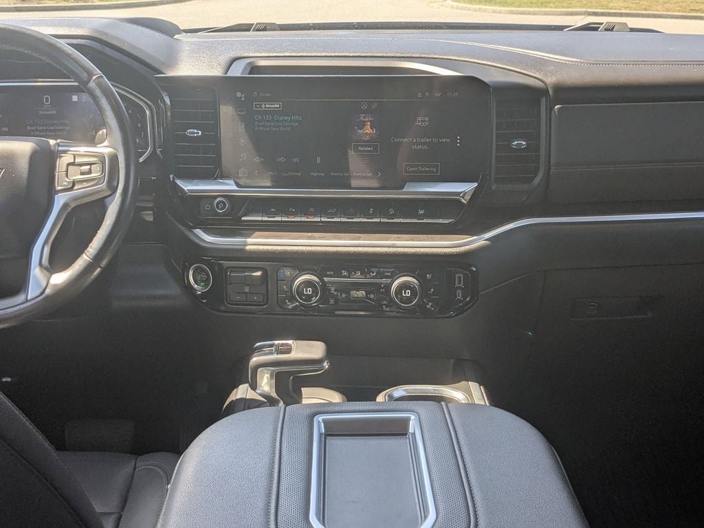 2022 Chevrolet Silverado 1500 4WD Crew Cab Short Bed LTZ