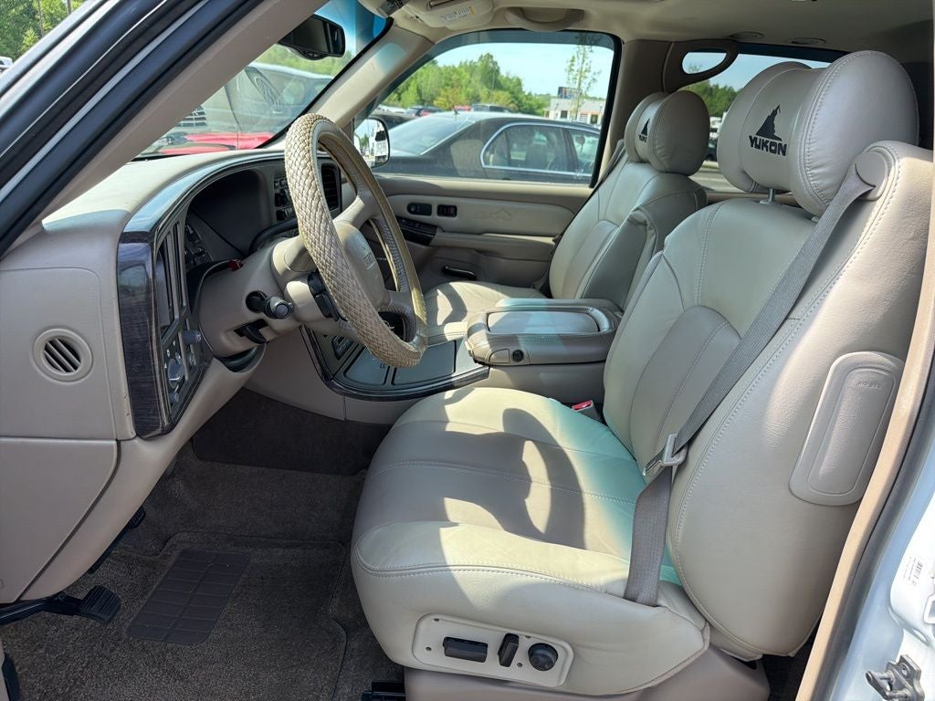 2002 GMC Yukon Denali