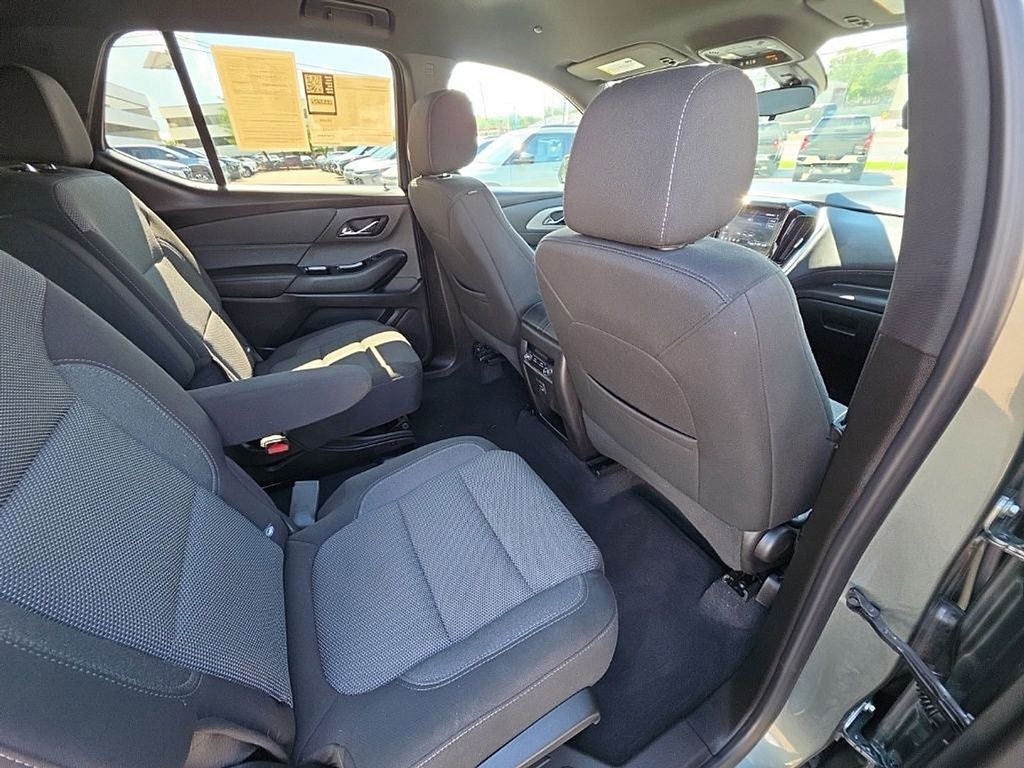 2022 Chevrolet Traverse AWD LT Cloth